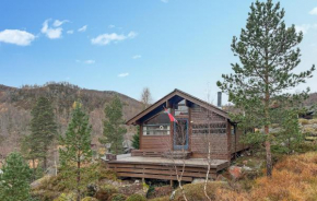3 Bedroom Cozy Home In Tjørhom